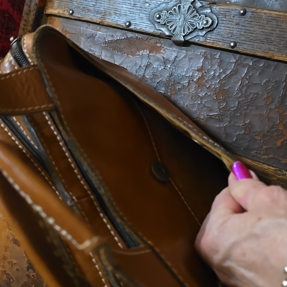 Patricia Nash purse - Picture 5 of 14